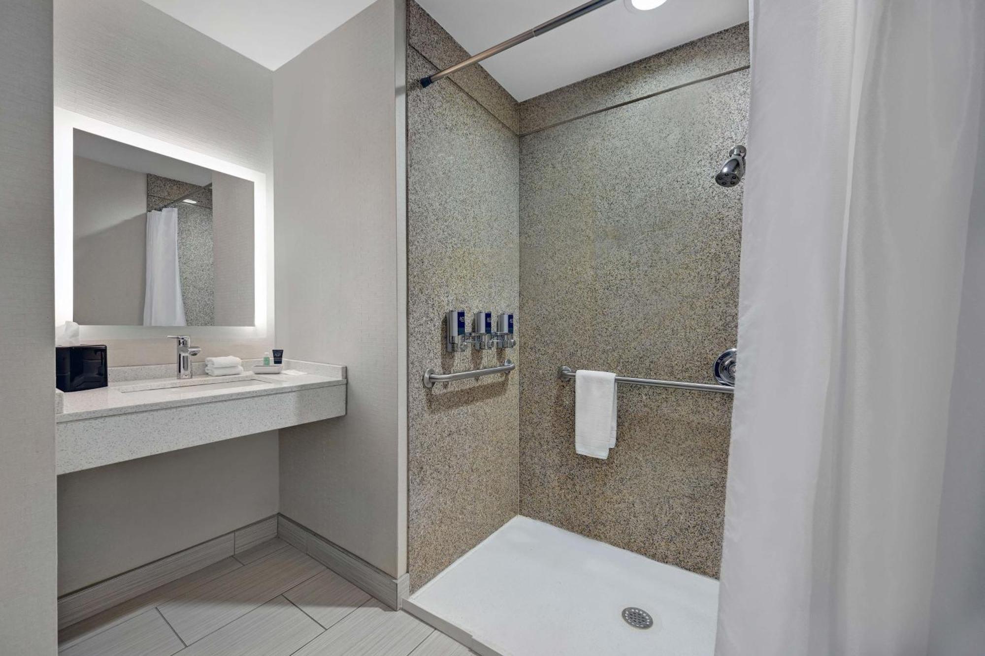 Four Points By Sheraton Birmingham Хомвуд Экстерьер фото
